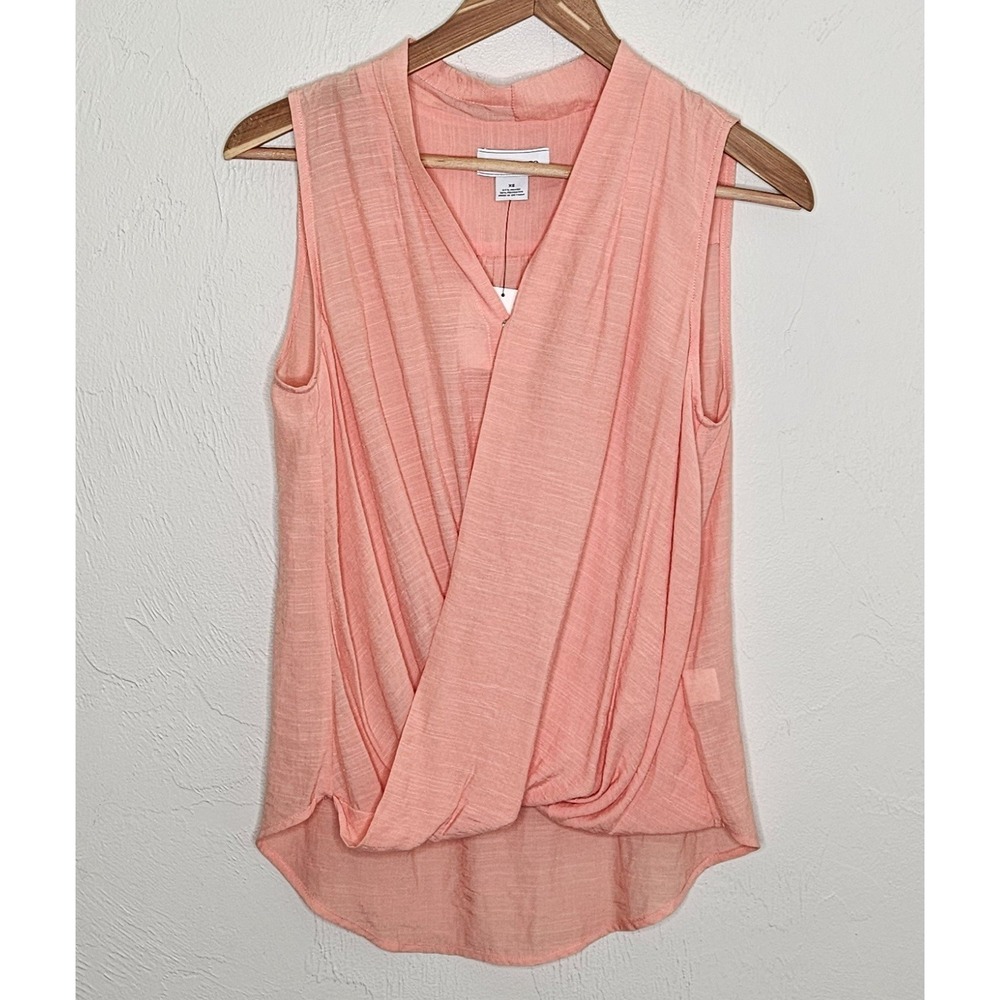 *New w/Tags‎ Liz Claiborne Women's Sleeveless Wrap Size XS Top Coral Haze